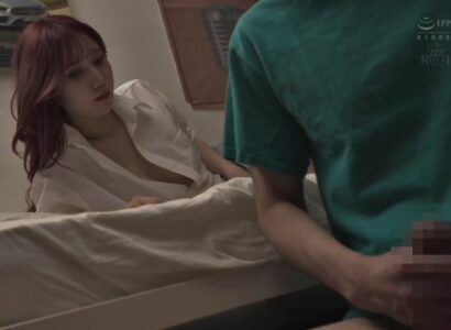 Bạn gái thằng bạn đến chơi ngủ lại, nữa đêm tôi thủ dâm bị cô ấy nhìn thấy Bạn gái thằng bạn đến chơi ngủ lại, nữa đêm tôi thủ dâm bị cô ấy nhìn thấy