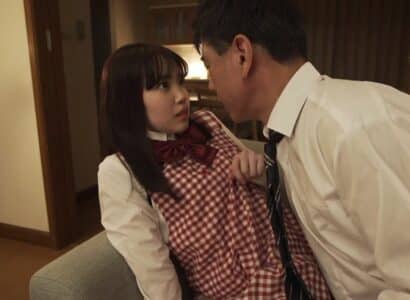 Bố nhậu say đi ngủ, con gái bị đồng nghiệp của bố cưỡng dâm Bố nhậu say đi ngủ, con gái bị đồng nghiệp của bố cưỡng dâm