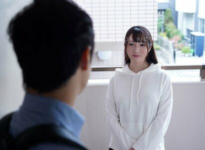 Cậu sinh viên đại học may mắn và cô hàng xóm cạnh bên đầy cuốn hút dù đã có chồng Cậu sinh viên đại học may mắn và cô hàng xóm cạnh bên đầy cuốn hút dù đã có chồng