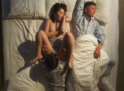 Chồng dẫn cấp dưới say xỉn về nhà ngủ chung thì nữa đêm nghe tiếng “rên” Chồng dẫn cấp dưới say xỉn về nhà ngủ chung thì nữa đêm nghe tiếng “rên”