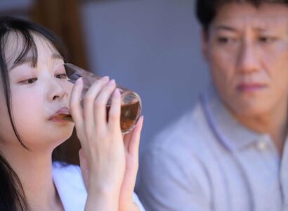 Chú chuốc thuốc kích dục đụ cháu gái vì ghen khi biết cháu có người yêu Chú chuốc thuốc kích dục đụ cháu gái vì ghen khi biết cháu có người yêu