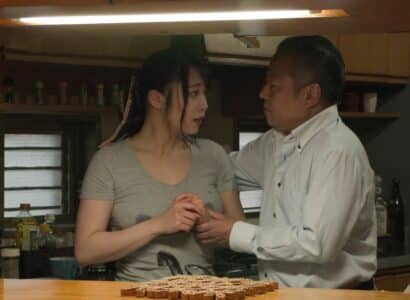 Cưới chồng giàu nhưng không hạnh phúc, con dâu được bố chồng an ủi Cưới chồng giàu nhưng không hạnh phúc, con dâu được bố chồng an ủi