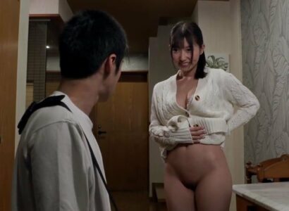 Dù không muốn phản bội bạn gái, nhưng em gái cô ấy khiến tôi không chịu nổi Dù không muốn phản bội bạn gái, nhưng em gái cô ấy khiến tôi không chịu nổi