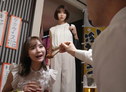 Hai cô bạn gái ghen tuông và anh chàng may mắn Hai cô bạn gái ghen tuông và anh chàng may mắn