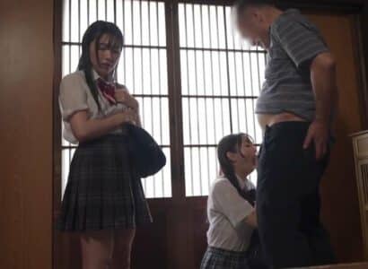 Lão già lên mạng tìm được 2 em nữ sinh hám tiền ngon vc Lão già lên mạng tìm được 2 em nữ sinh hám tiền ngon vc