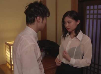 Lời thì thầm của em nhân viên với anh sếp đẹp trai: “Chúng ta vào khách sạn trú mưa thôi” Lời thì thầm của em nhân viên với anh sếp đẹp trai: “Chúng ta vào khách sạn trú mưa thôi”