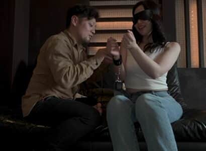 Người phụ nữ nghiện tình dục làm tình với những người đàn ông ở khu phố Người phụ nữ nghiện tình dục làm tình với những người đàn ông ở khu phố