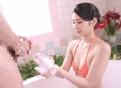 Quý ông nào cũng khó cưỡng lại trước em nhân viên mát-xa xinh thế này Quý ông nào cũng khó cưỡng lại trước em nhân viên mát-xa xinh thế này