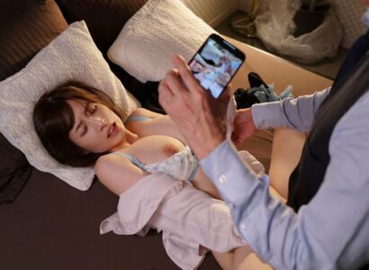 Sếp chuốc thuốc em thư ký bắt làm tình cả đêm khi đi công tác xa Sếp chuốc thuốc em thư ký bắt làm tình cả đêm khi đi công tác xa