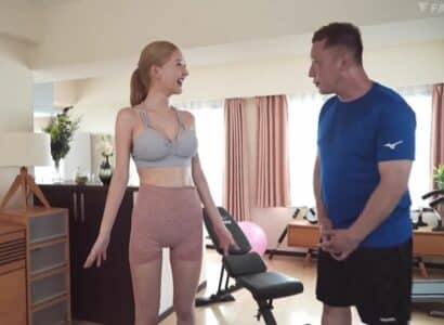 Ướt đẫm mồ hôi với nữ PT Gym riêng tại nhà Ướt đẫm mồ hôi với nữ PT Gym riêng tại nhà