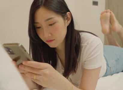 Xinh đẹp nhưng vẫn bị chồng cắm sừng, vợ buồn tình cho anh giao hàng địt luôn Xinh đẹp nhưng vẫn bị chồng cắm sừng, vợ buồn tình cho anh giao hàng địt luôn